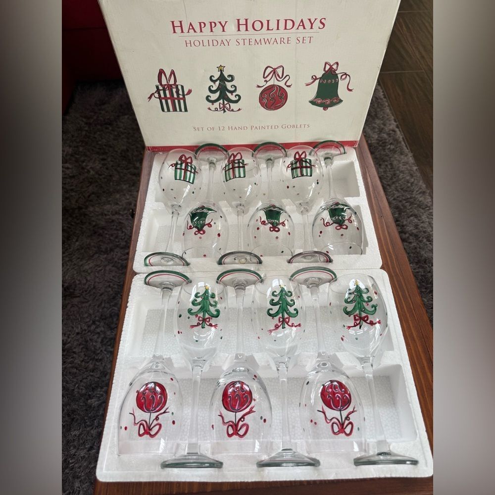 Vintage 🎄 Happy Holidays Hand-Painted Stemware Set – 12 Goblets EUC 🎄